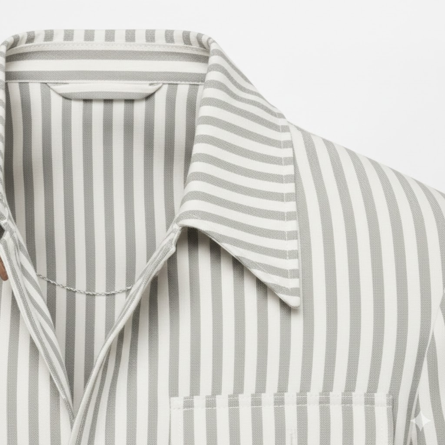 Diego | Chaqueta Safari de Hombre con Cinturón y Cuatro Bolsillos 6