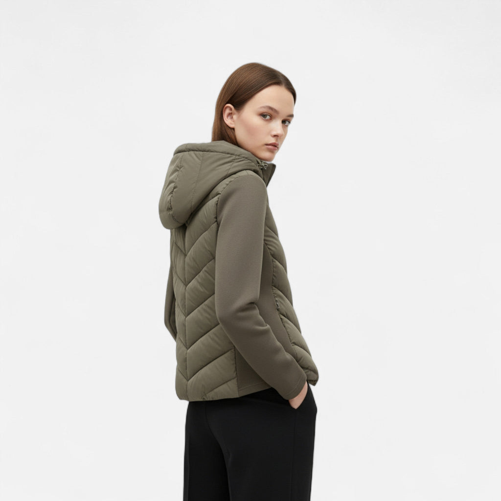Isabella | Chaqueta de Plumas con Capucha y Patchwork para Mujer 2