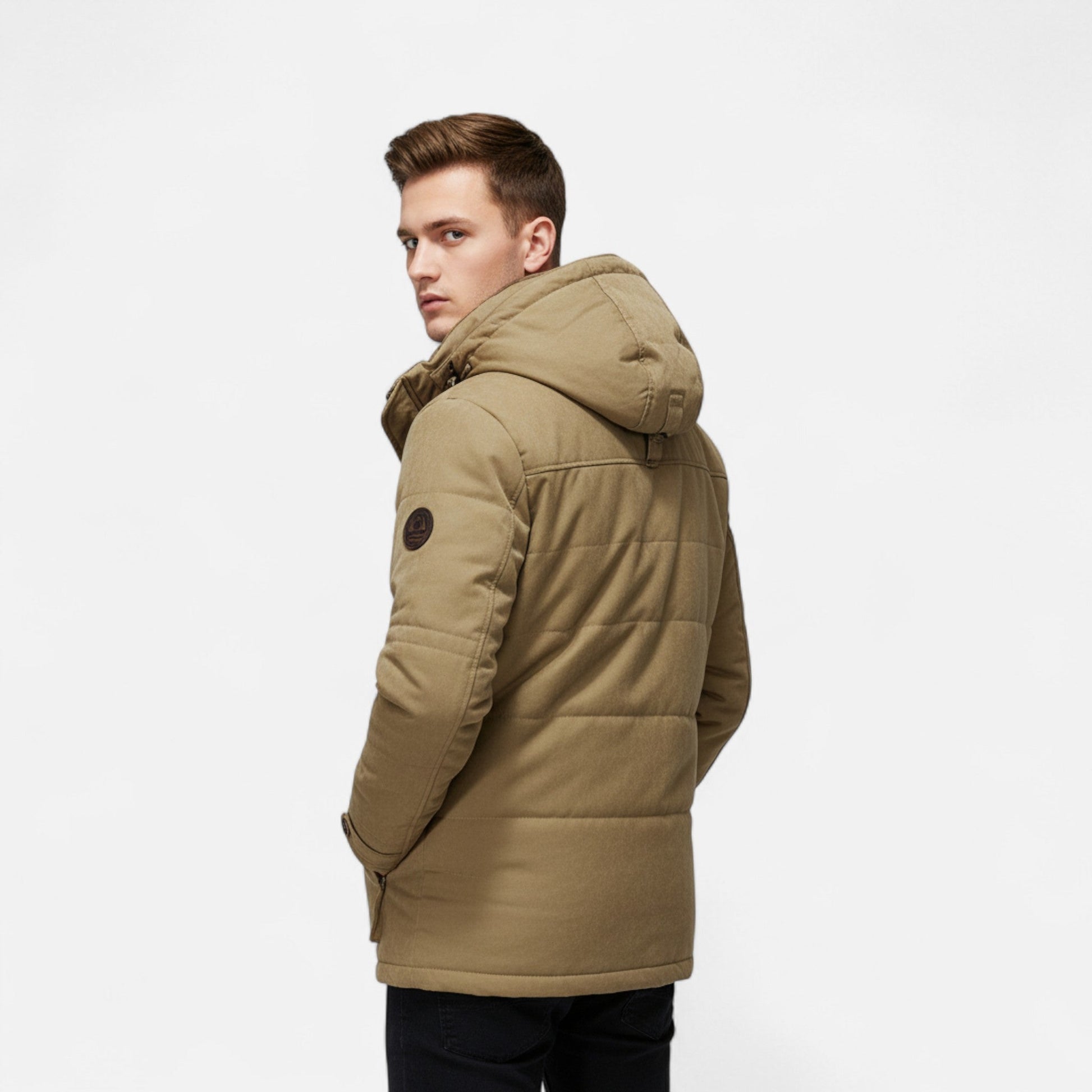 Javier | Parka Acolchada con Capucha para Hombre en Invierno 3