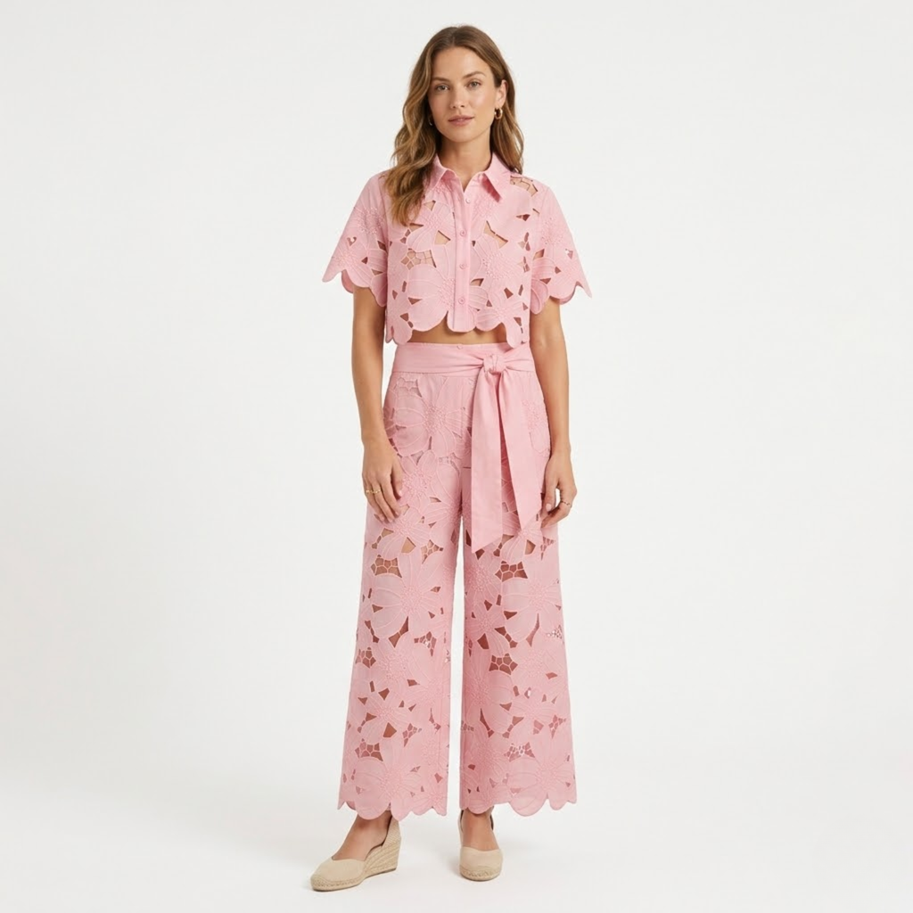 Lucía | Conjunto de Dos Piezas con Top Corto de Encaje y Pantalones Anchos para Mujer 1