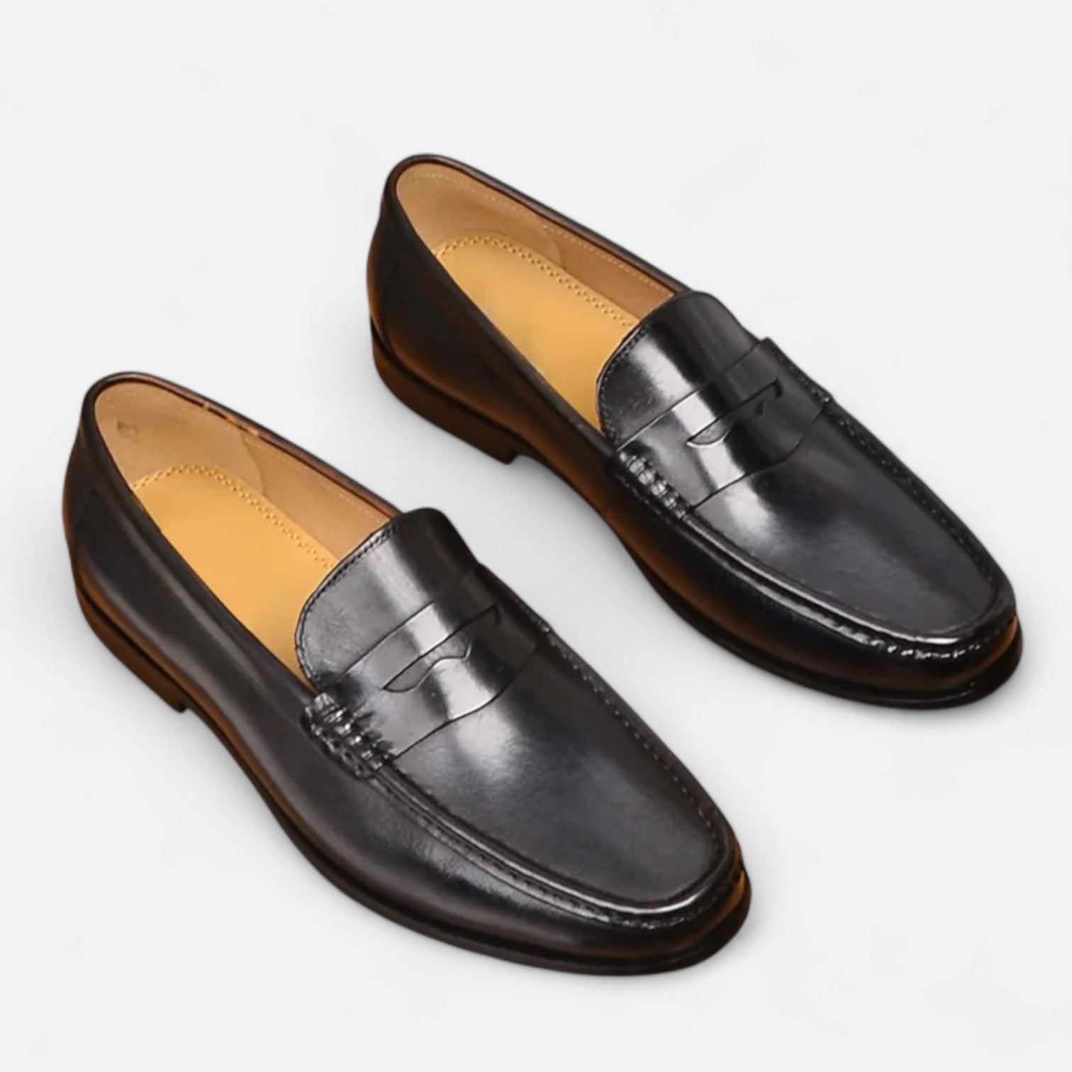 Santiago | Mocasines de Cuero Negro para Hombre con Diseño Elegante 0