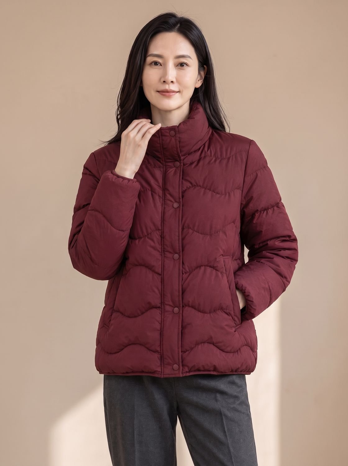 Chaqueta de plumón de pato para mujer en look casual de invierno