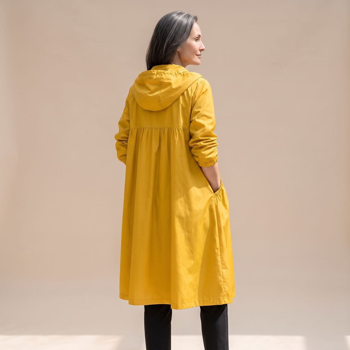 Bolsillos laterales del abrigo impermeable Annika para mujer