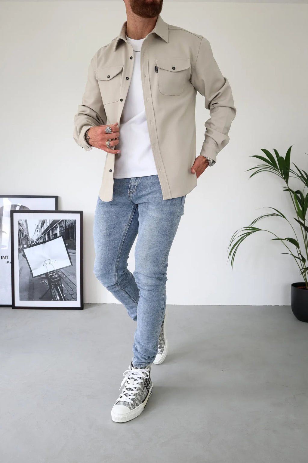 Sobrecamisa casual Bram combinada con vaqueros