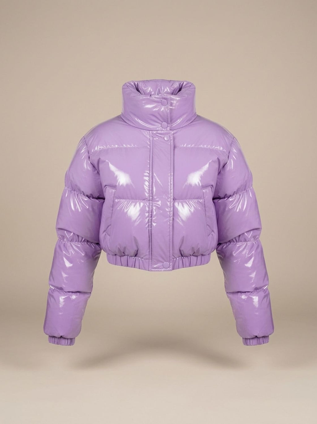 Chaqueta puffer corta brillante en distintos colores disponibles