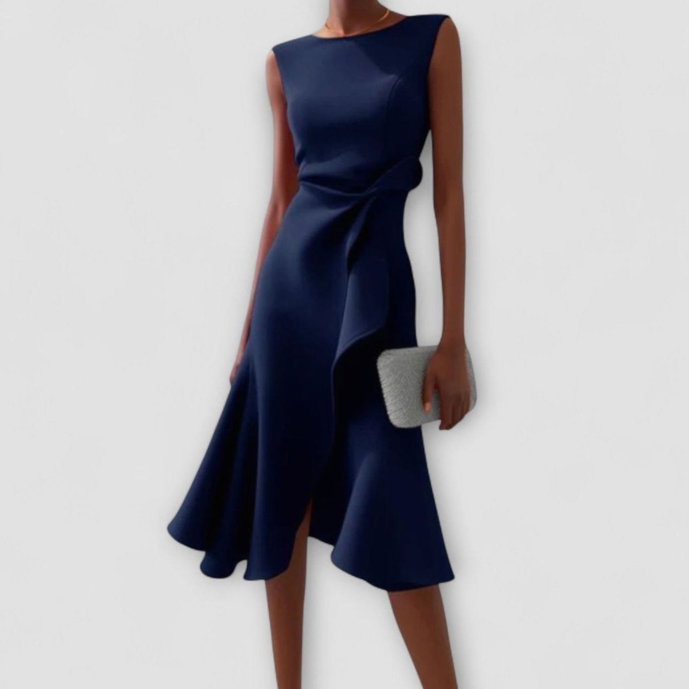 Vestido midi con cuello barco y bajo de volantes en cascada