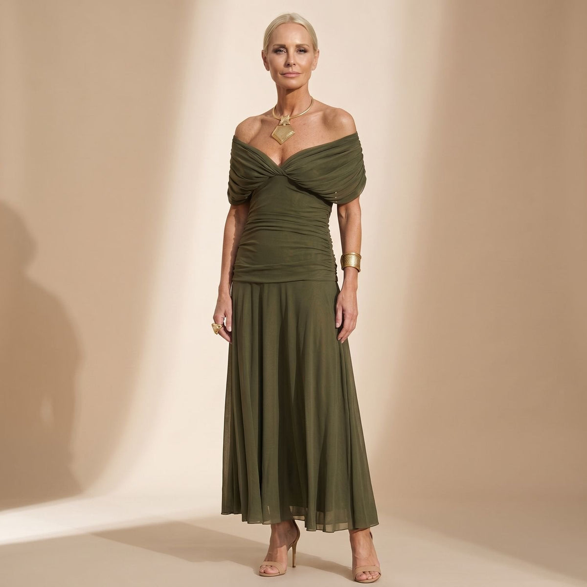 Vestido midi verde oliva con hombros descubiertos y falda de gasa para ocasiones especiales