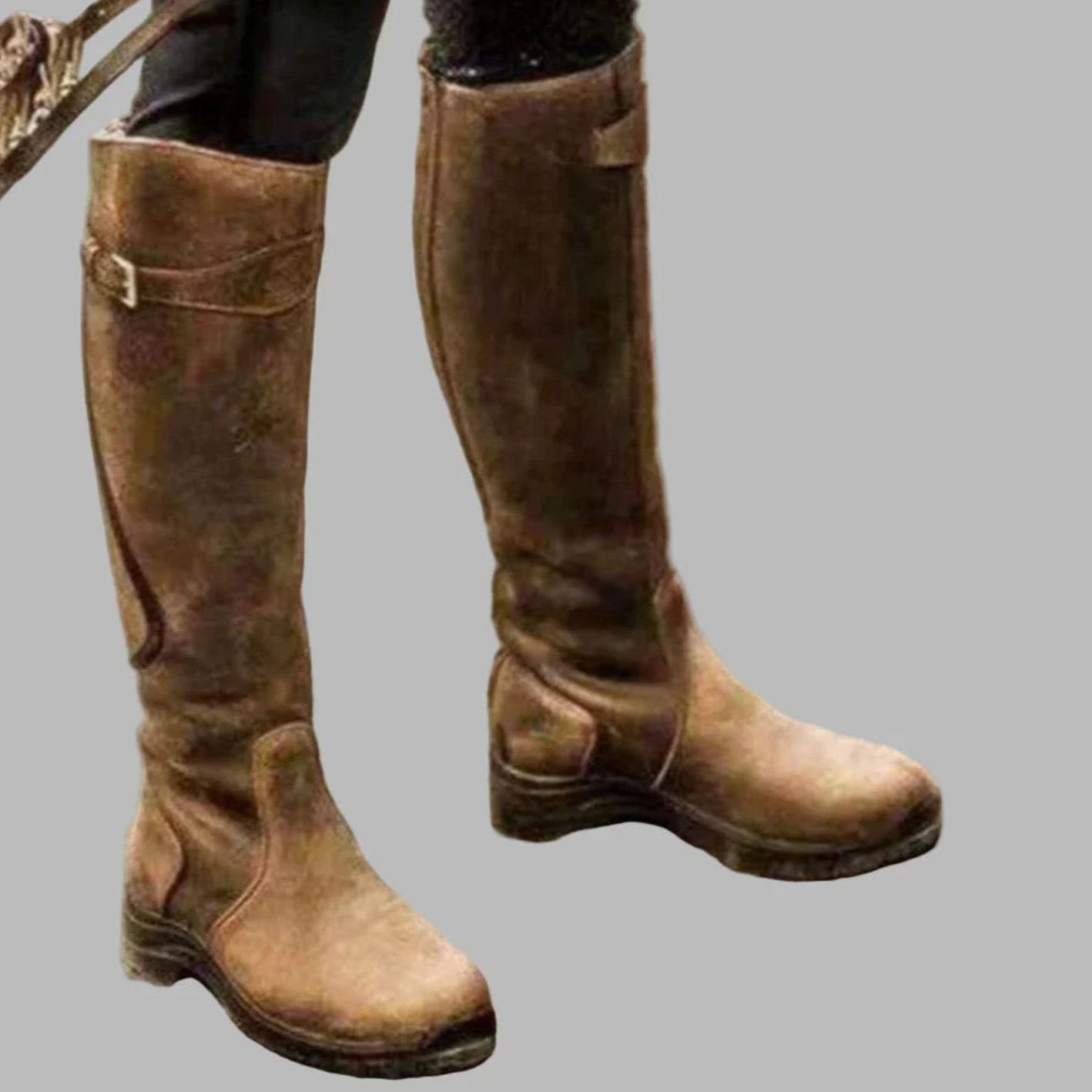 Suela con relieve de las botas ortopédicas de cuero para uso ecuestre y exterior