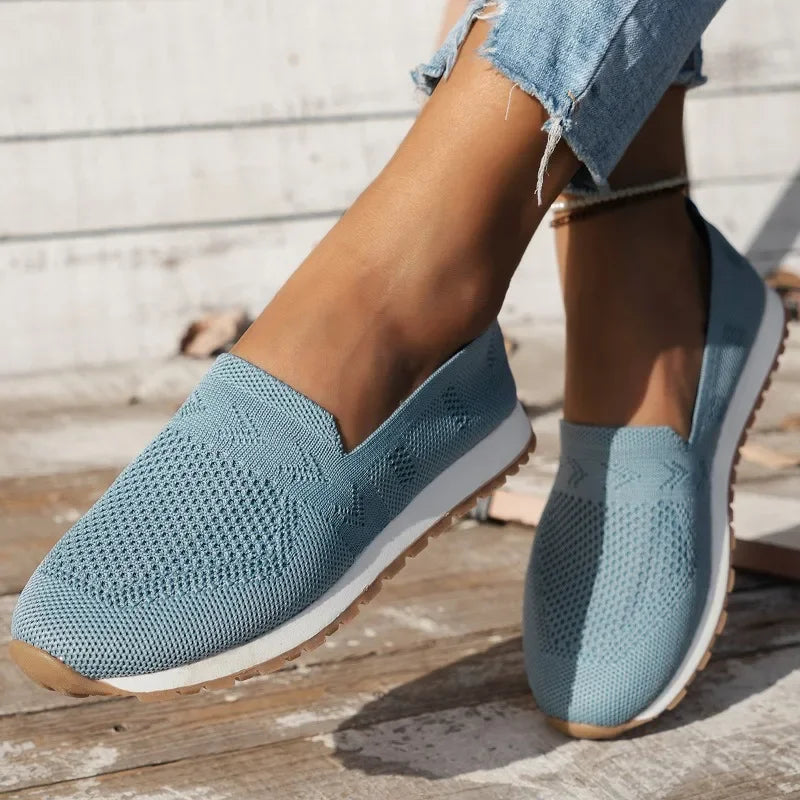 Detalle de la plantilla acolchada de los zapatos ortopédicos FLORINDA