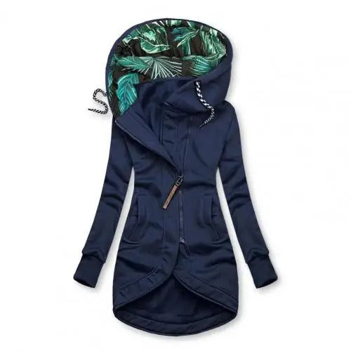 Mujer con abrigo de invierno Nordvik con capucha ajustable en color verde militar