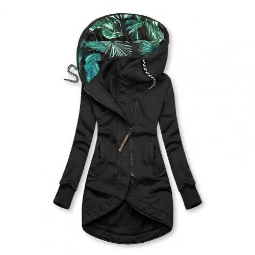 Detalle de la capucha ajustable del abrigo Nordvik para mujer