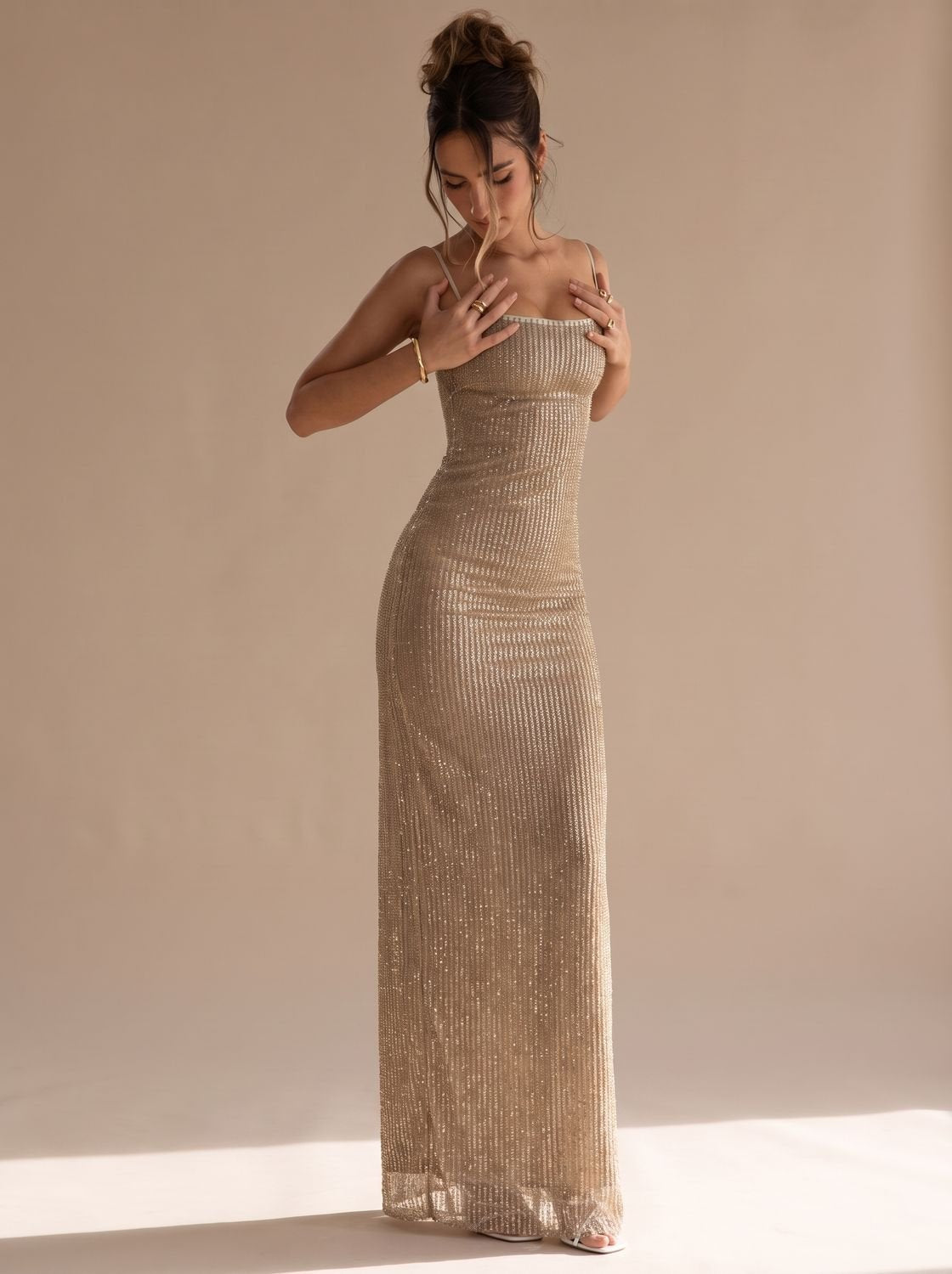 Vestido de purpurina ajustado ideal para Nochevieja y galas