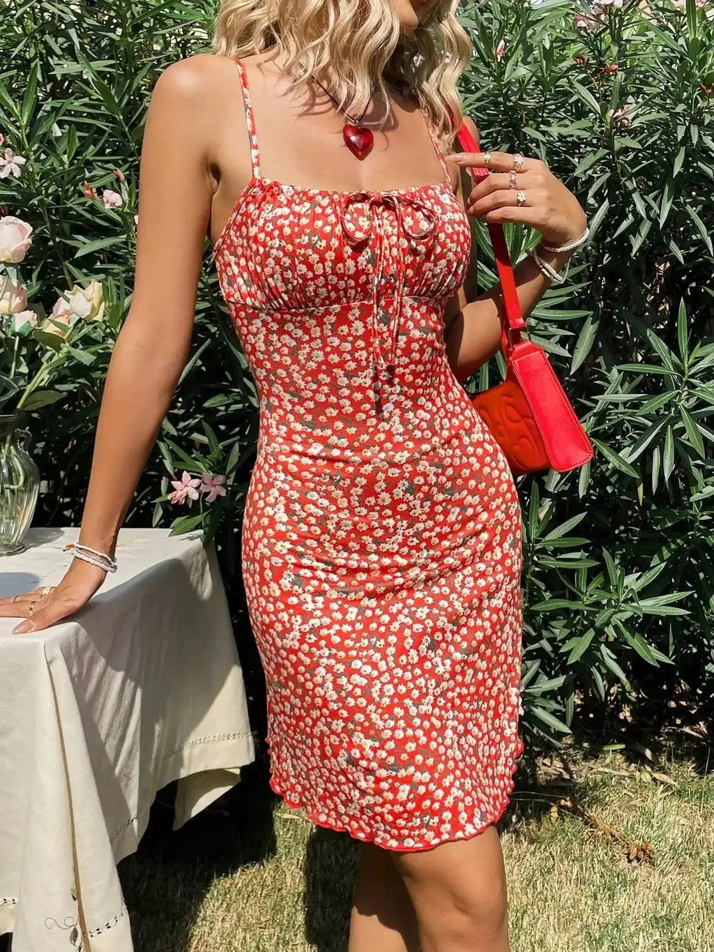Isabella | Minivestido Floral con Tirantes Ajustables para Mujer - Noa Lagos