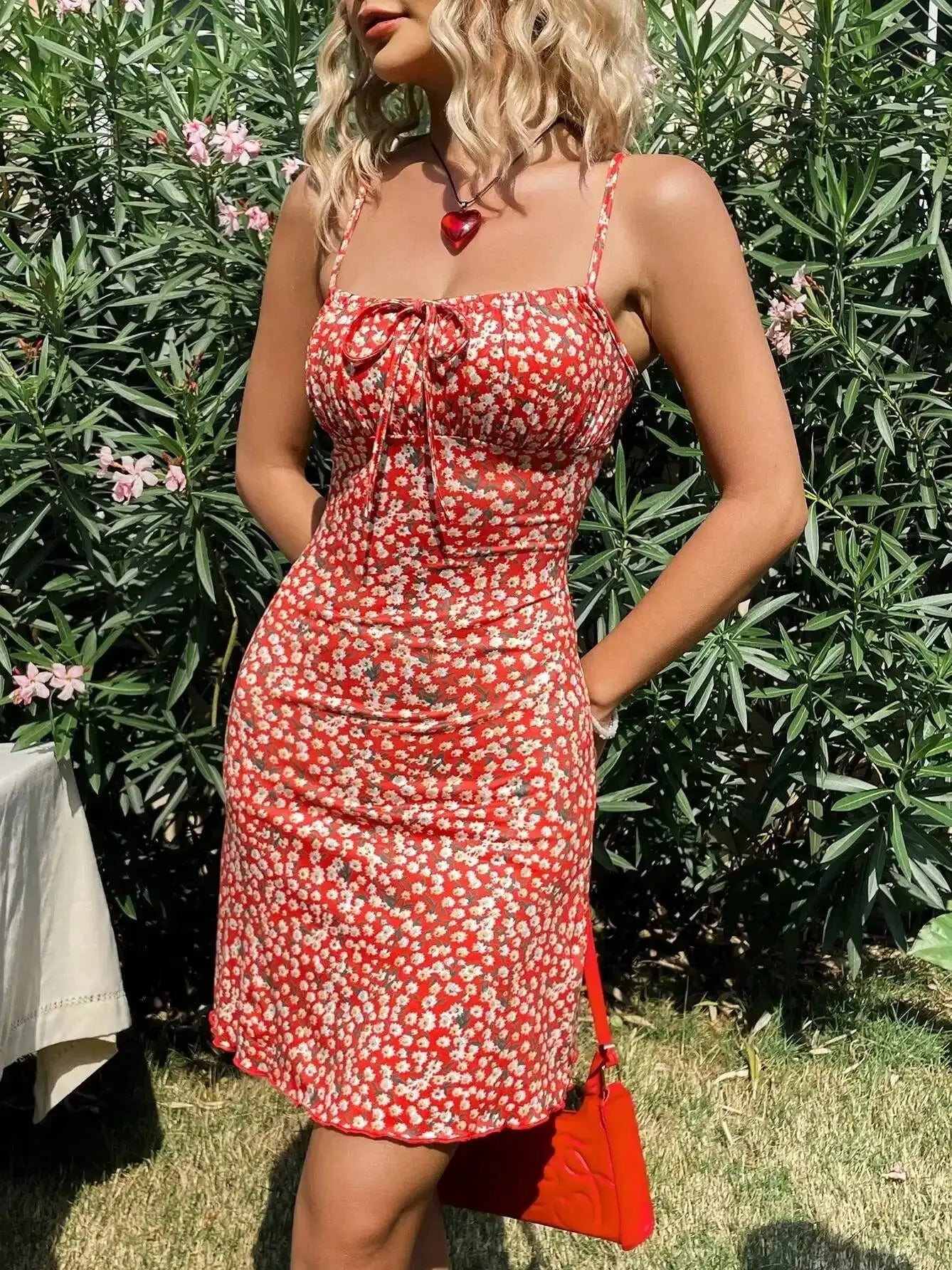 Isabella | Minivestido Floral con Tirantes Ajustables para Mujer - Noa Lagos