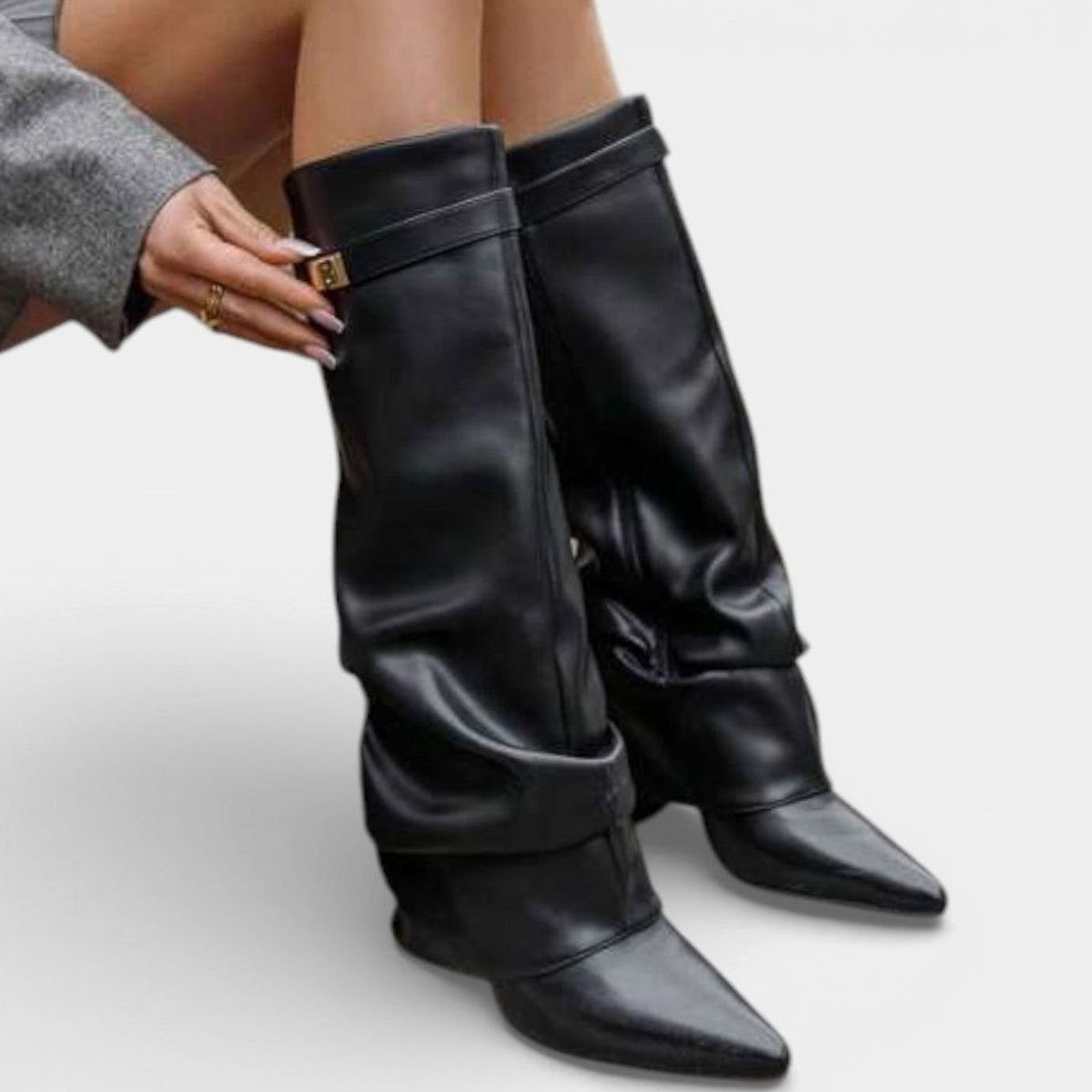 Botas altas de mujer estilo símil ante en tono marrón oscuro