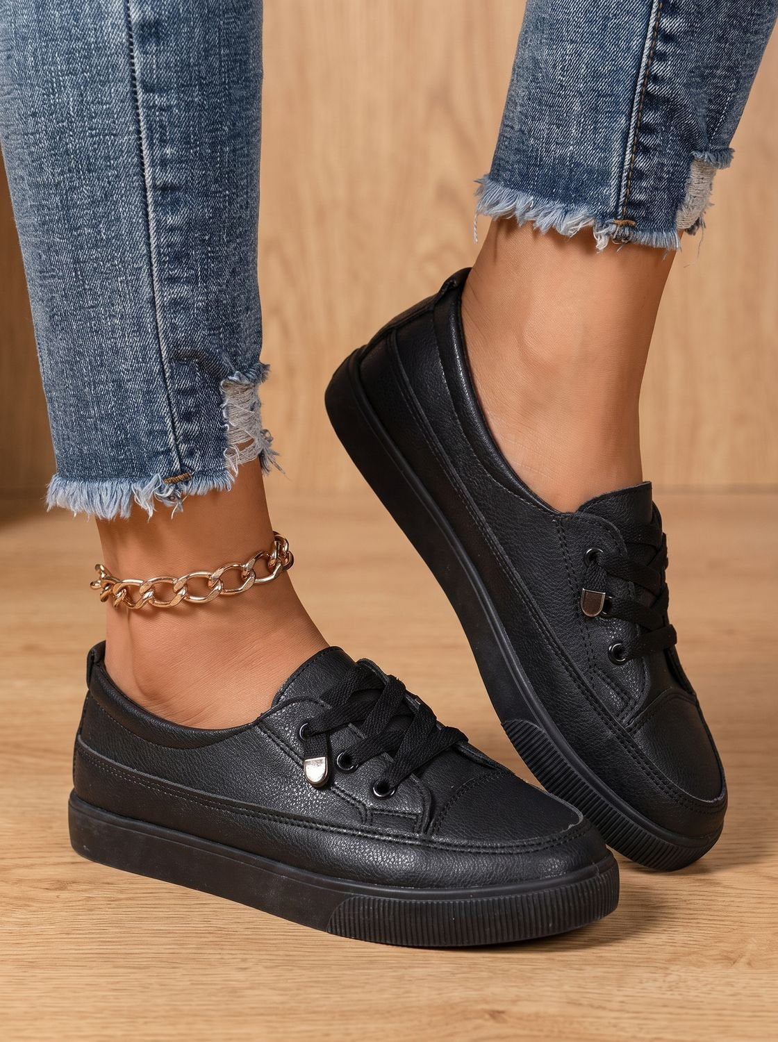 Detalle de la plantilla acolchada de las zapatillas ortopédicas Lyra