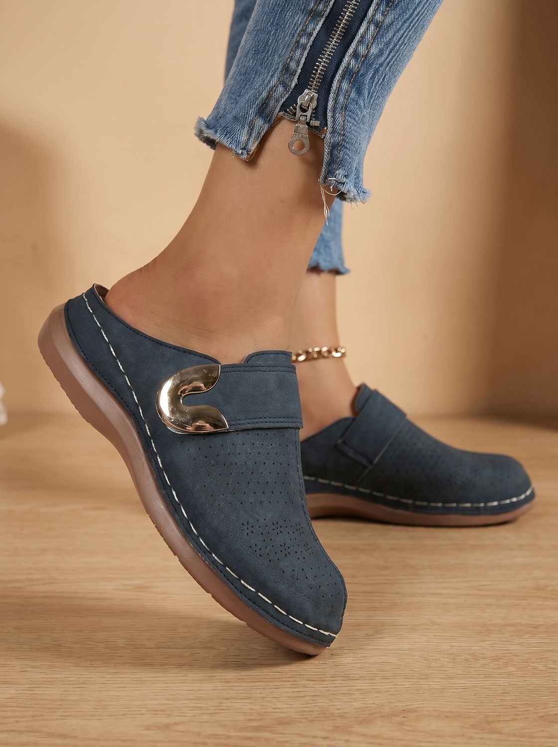 Zuecos ortopédicos de mujer en varios colores disponibles