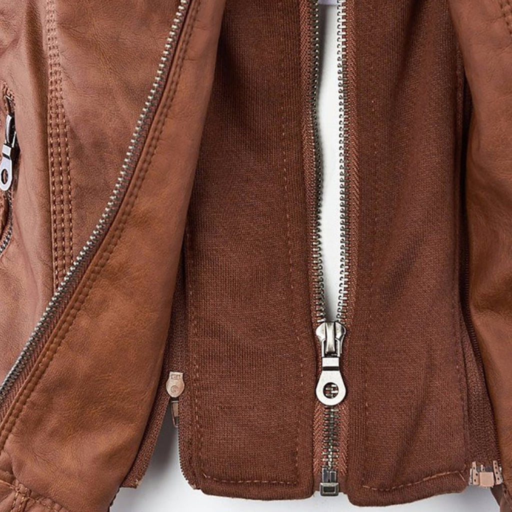 Chaqueta Aurora cerrada con cremallera frontal, vista de cerca