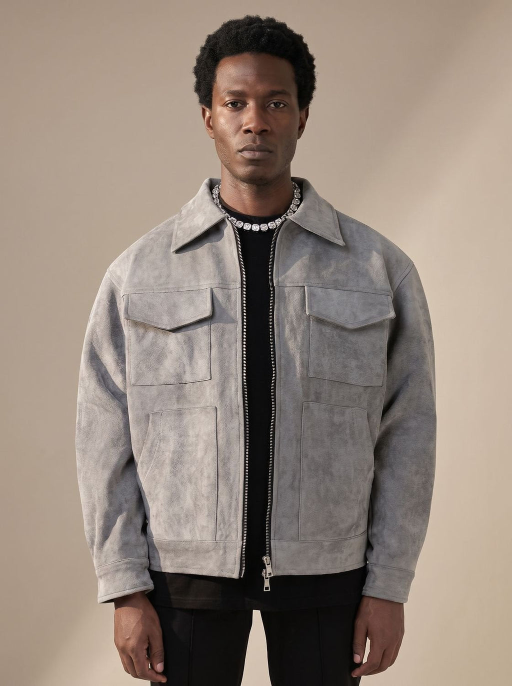 Chaqueta de ante trucker para hombre con cuello camisero y cremallera frontal completa
