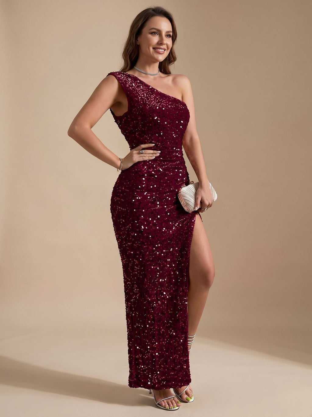 Vestido largo de lentejuelas con un hombro y abertura lateral para mujer