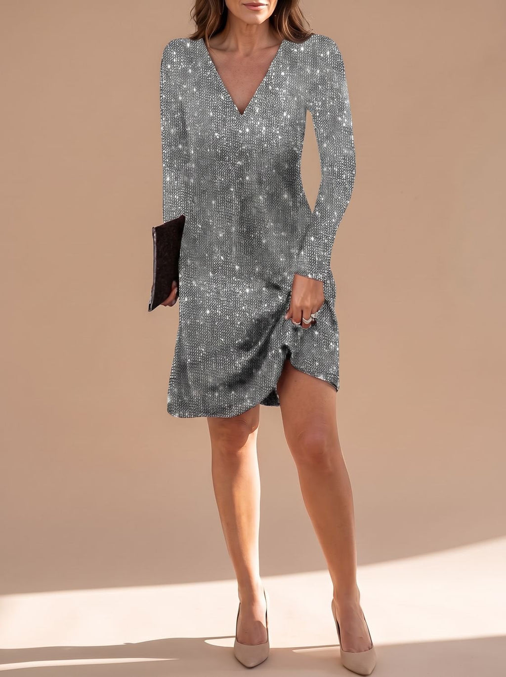 Espalda del vestido de fiesta con acabado de lentejuelas