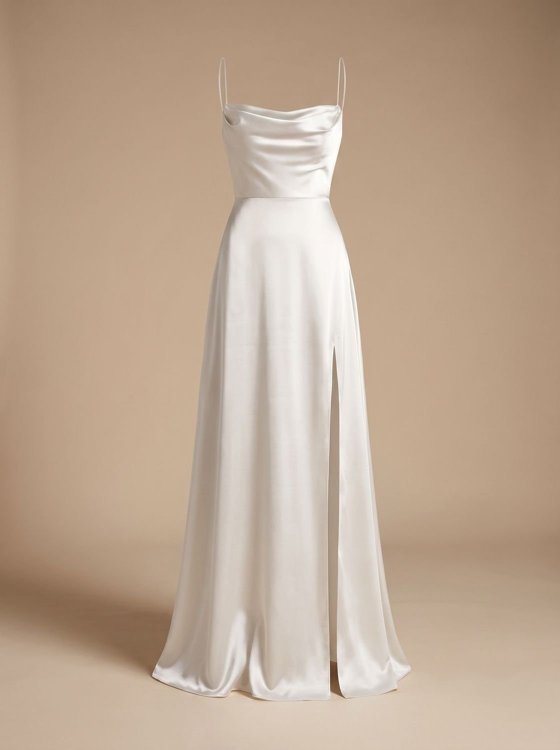 Vestido largo de satén ideal para damas de honor