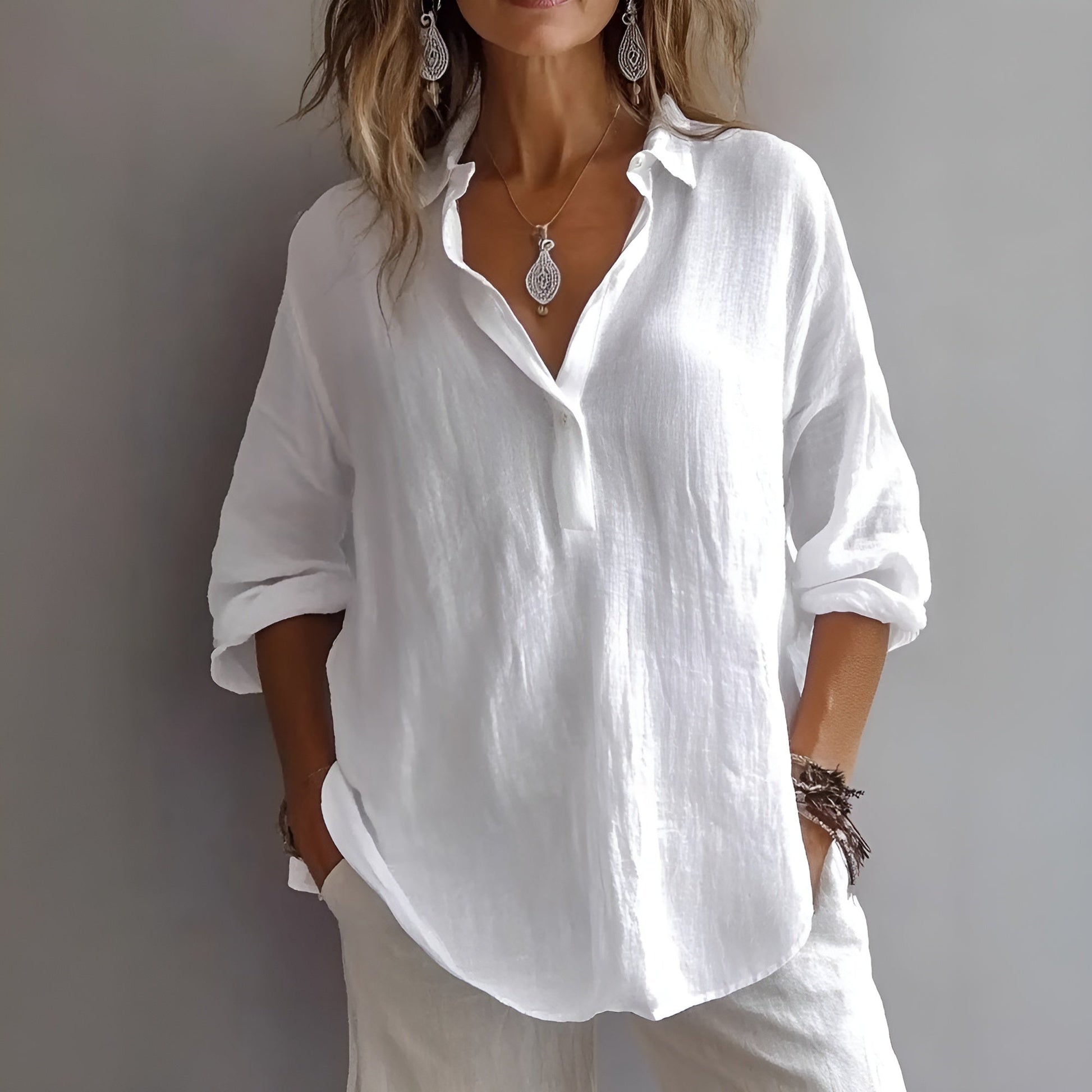 Sofía | Elegante Blusa Holgada Blanca Para Mujer con Cuello en V - Noa Lagos