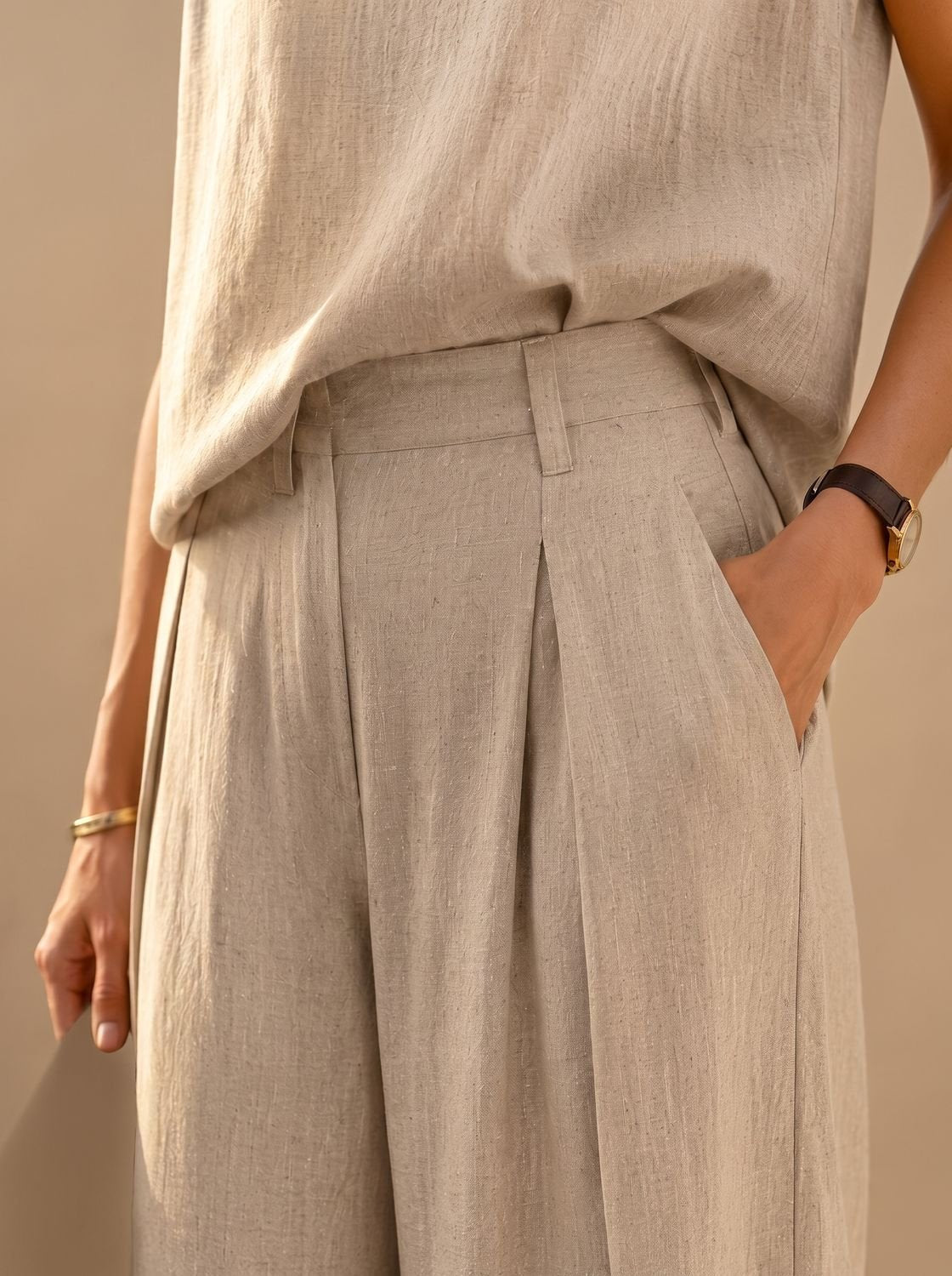 Pantalón ancho de lino con pliegues y tiro alto para mujer