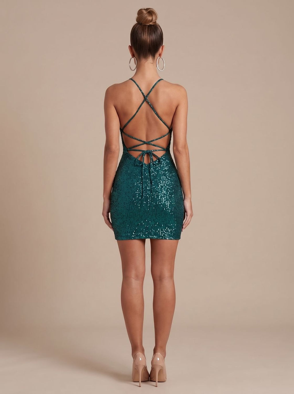 Vestido de fiesta con escote halter en color rojo