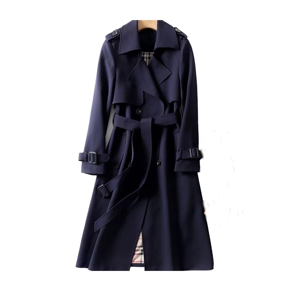 Detalle de los botones dobles del trench coat Aurora
