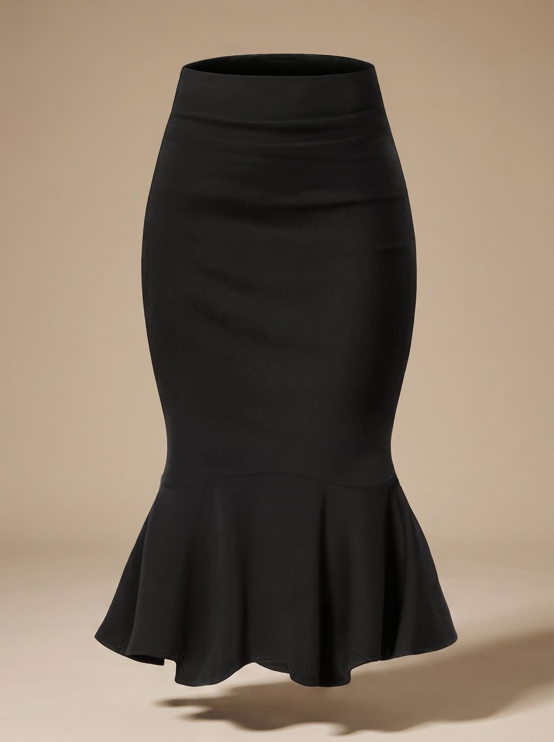 Falda midi Aurelia combinada con top de tirantes para cena